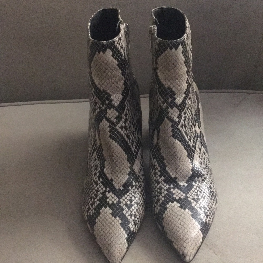 Animal print good condition